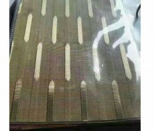 夹丝玻璃