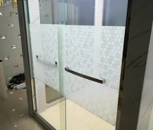 夹丝玻璃