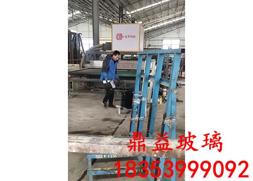 钢化玻璃