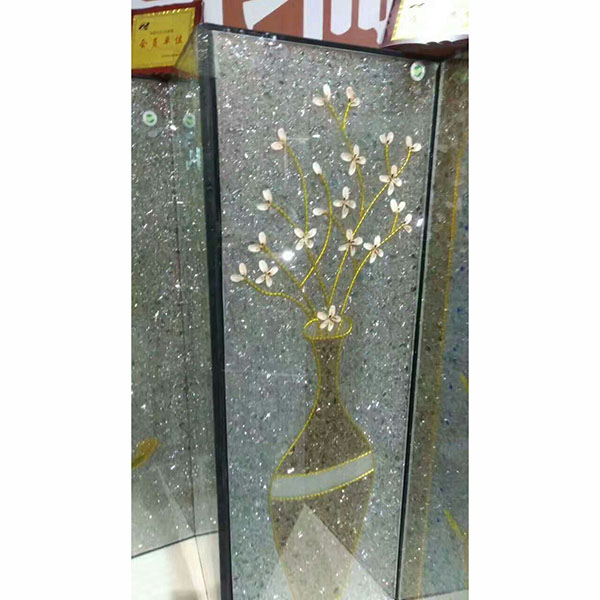 夹丝玻璃