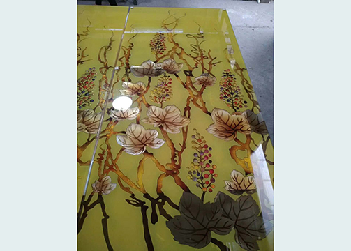 夹丝玻璃
