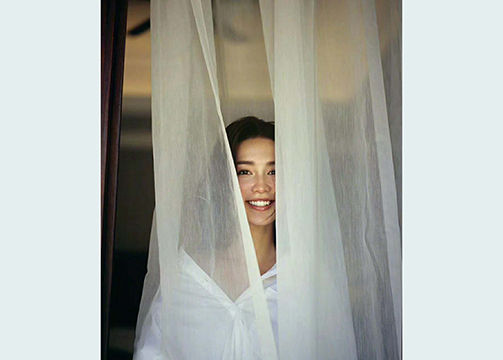 夹丝玻璃
